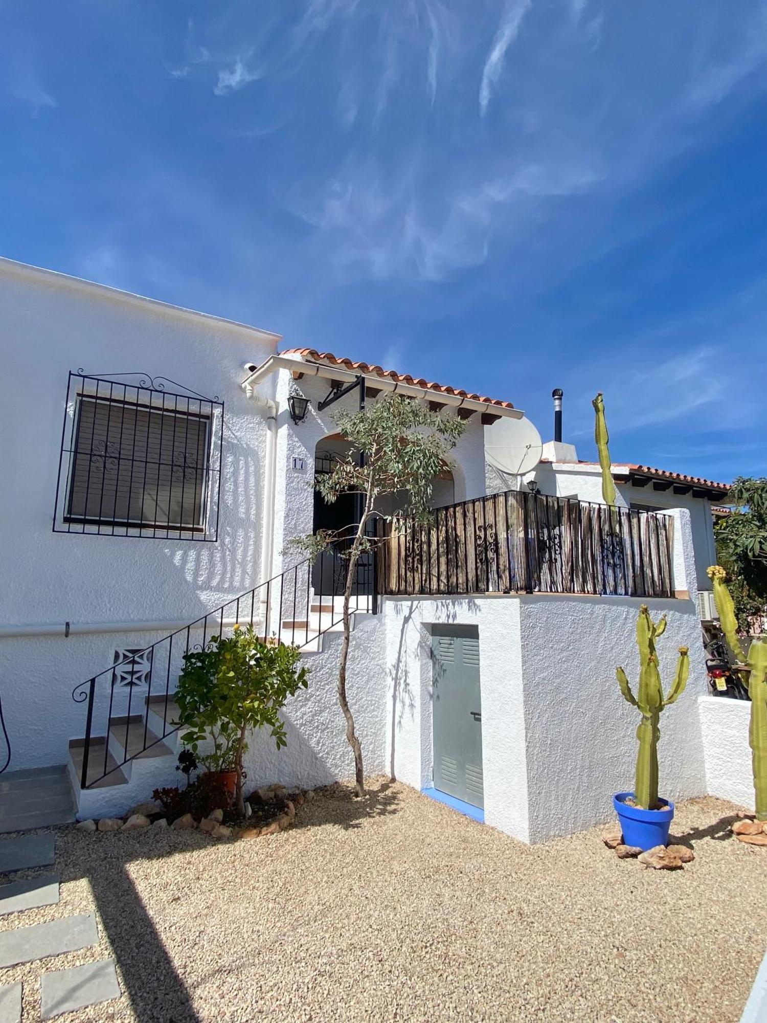 Bungalow Steps From Moraira Teulada Bagian luar foto